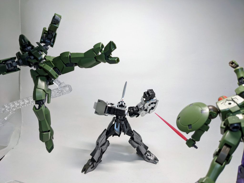 ドラミングで重力操作をして浮かせたりします!!!!