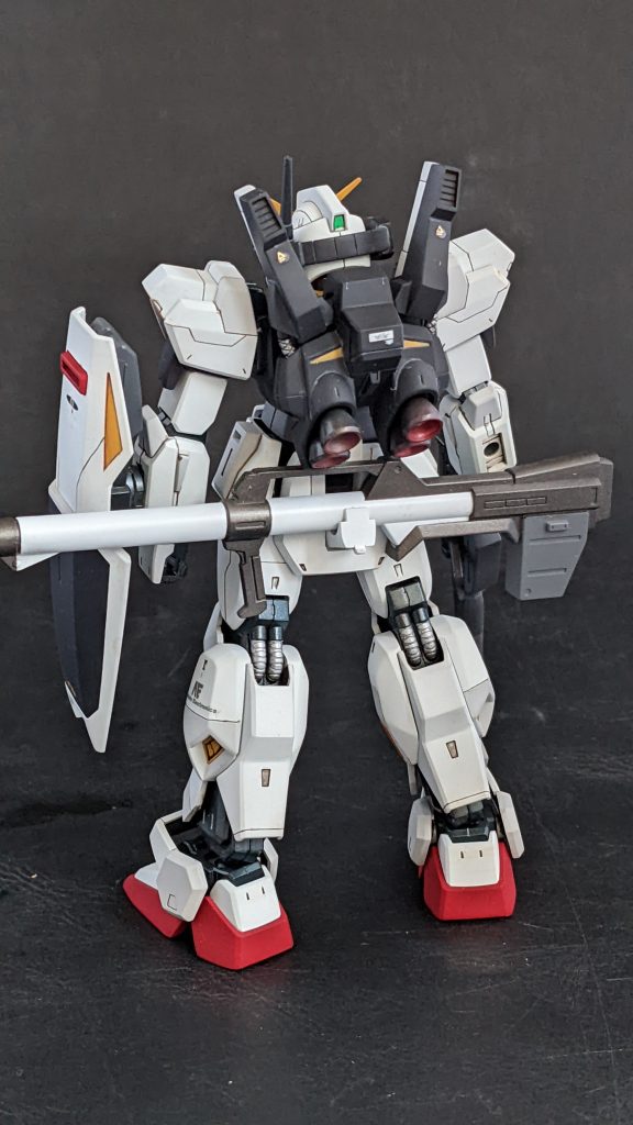 胸と足回りにスジボリ追加したのみです。