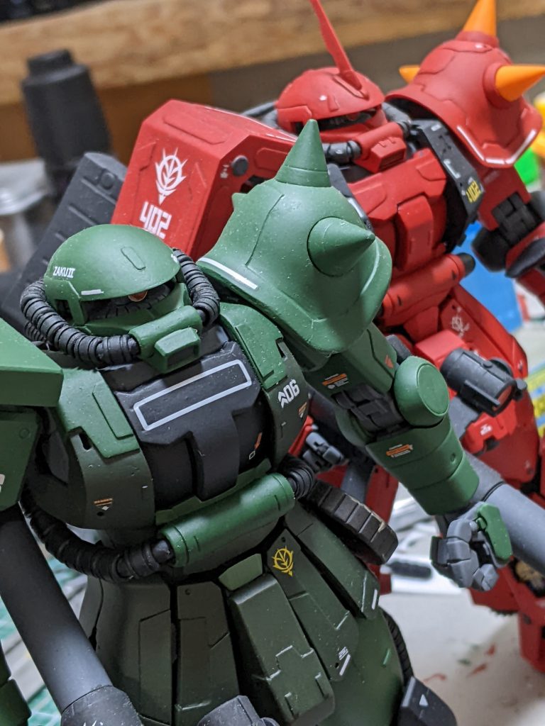 ザクは、やっぱりかっこいいです( ˘ ³˘)♥