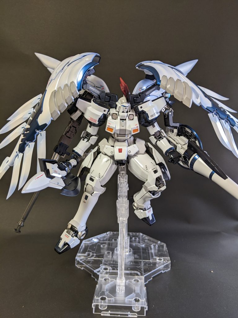 鶏冠も赤がキツすぎたのでやんわりグラデーションに、、デカールは少し少なめにしております(^_^;)←当社比