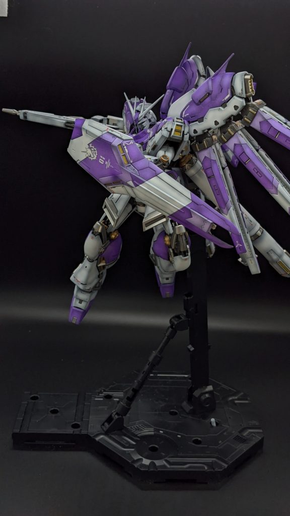 ＲＧ HI-νガンダム　グラデーション塗装–2枚目/制作者：Youtwo