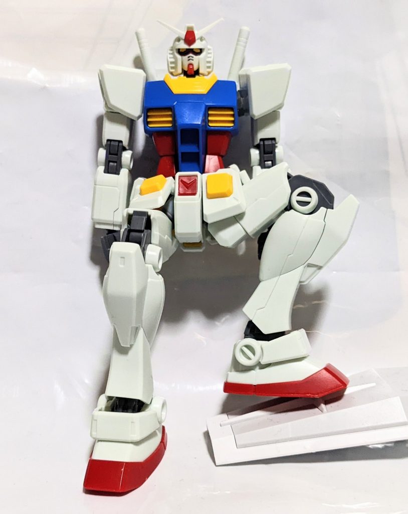 …ももが90°以上だとまっすぐ上げられない…これは考えてなかった。これ以上あげようとすると足が外側に反ってしまう。