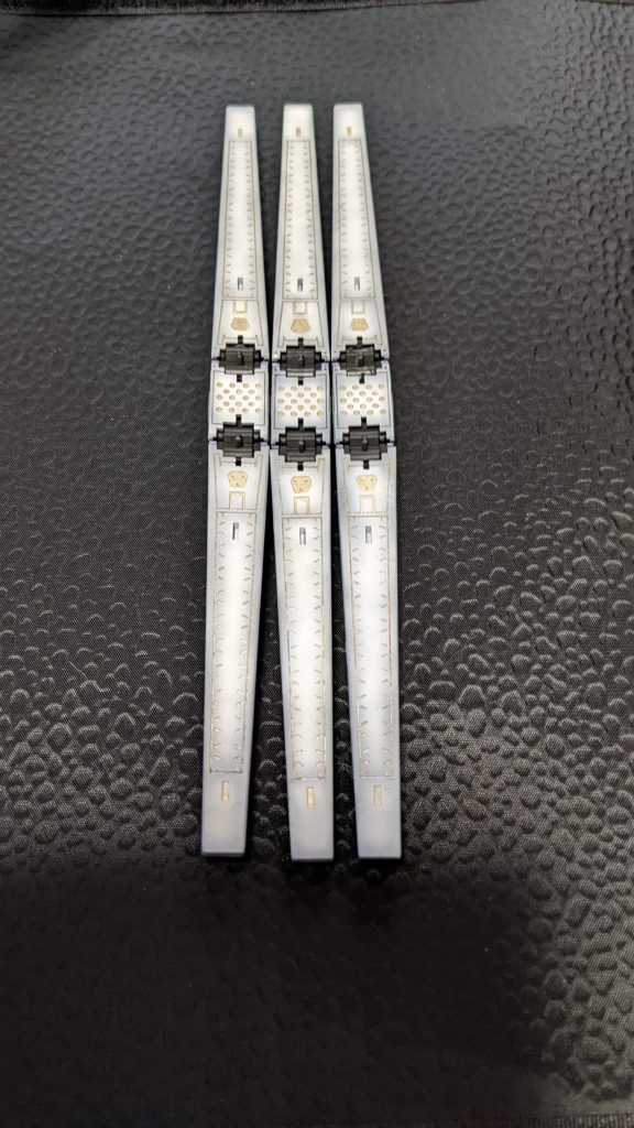 ファンネルの内側ですが、メタルビルドのように塗り分けたほうが良かったと思ってます。そのうち、塗り分けたいですが…ファンネルは数が多いからな…