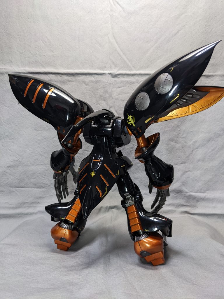 黒はGXのウイノーブラックを使用。教えて頂いたフォロワーさんに感謝。オレンジはメタリックオレンジを吹いています。もちっと鮮やかだと良かったです。