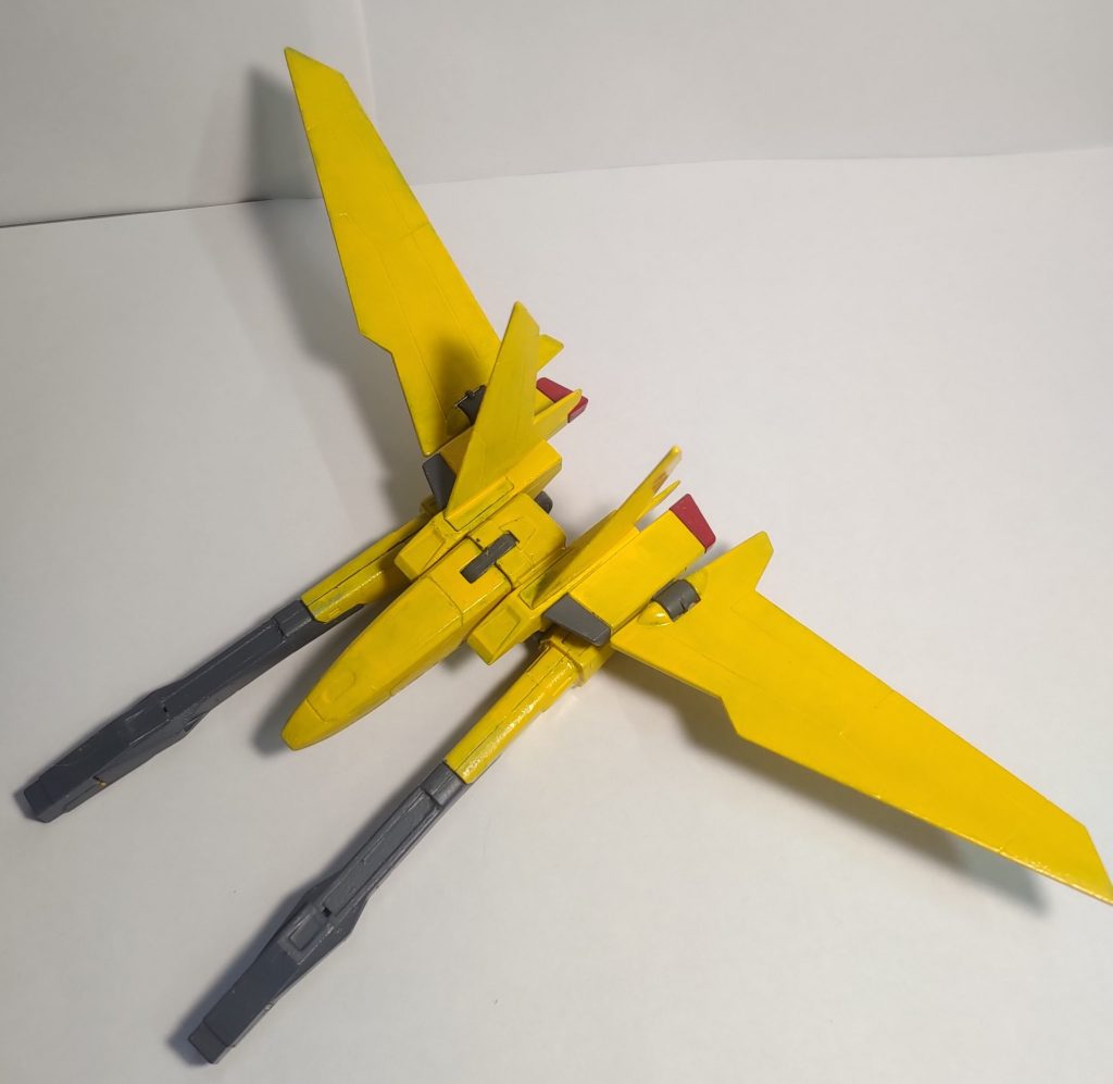 一応、オオトリは分離することができますただし、有人飛行の場合エイハブリアクターから分離されることによって、航続距離を確保できないと思います。無人飛行はそもそもできないため、鉄血世界では実現しないだろうなと思っています。