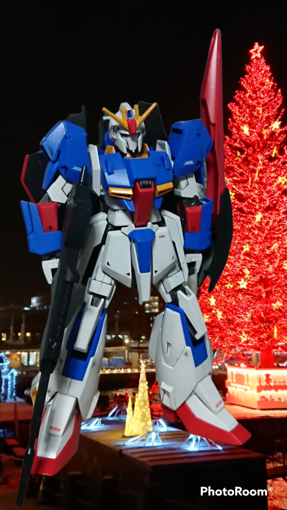 過去作品の紹介兼ねて実は写真アプリの練習と紹介も兼ねてます。PhotoRoomというアプリを知って使ってみました。背景を切り取ったりできるのでオススメします。画像のようにガンダムが函館に行くこともできますね。Zガンダムは可動がいまいちでポージングがしにくいです。過去の投稿作品もこのアプリを使用したものと画像差し替えしてるものもありますので良かったら覗いてみて下さい。