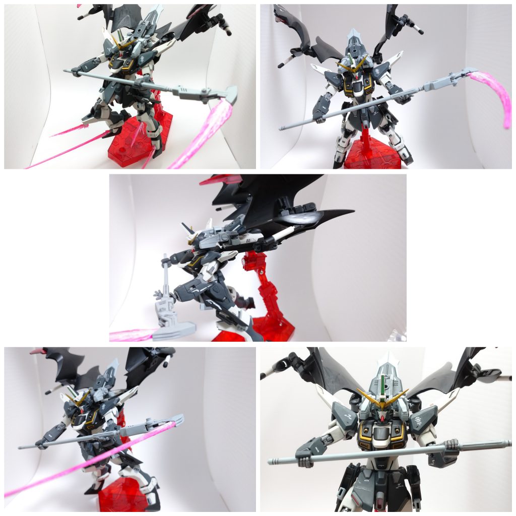 ジャスティス系統と同様にバックパックを90°起こすことが出来ます。突撃形態。デスサイズヘルがサーペント部隊に突っ込んだのは名シーン。