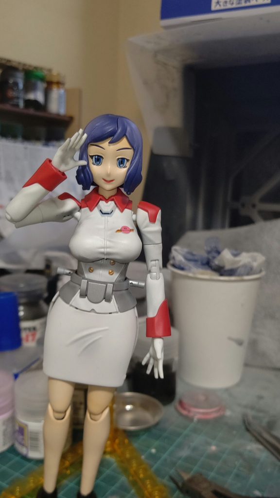 艤装下地:サーフェイサーEvo→Exシルバー白:Exホワイト赤:ガンダムカラー赤青:ガンダムカラー青砲黒下地→ガンクローム→スターブライトゴールド