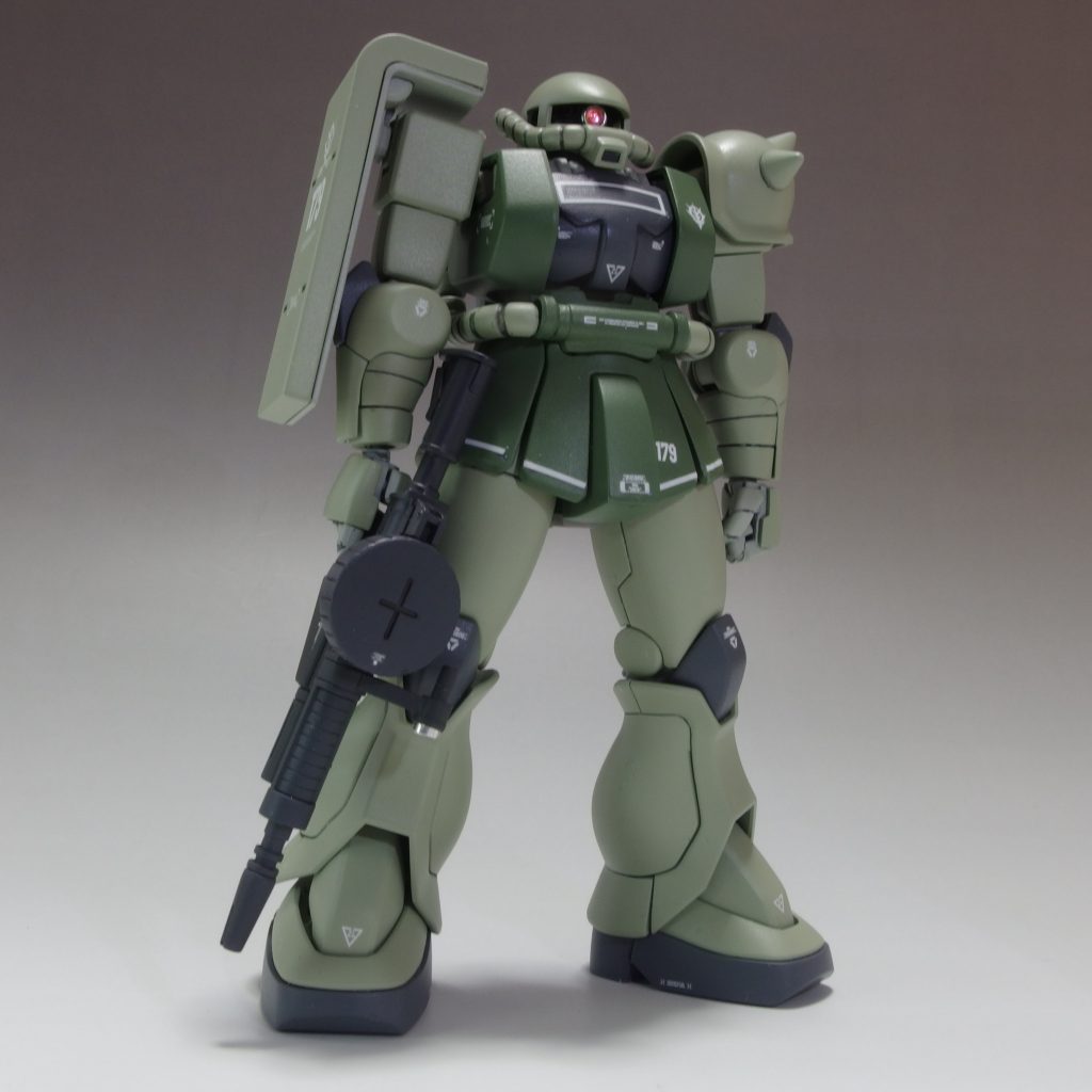 デカールワークはちょっと野暮ったい感じを狙ってみました。往年のリアルタイプ的なイメージです。