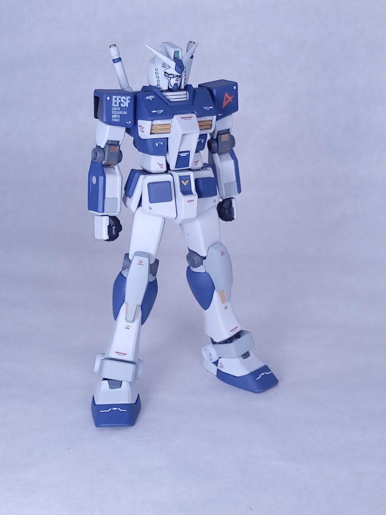 ハイニューガンダムの配色をガンダムに落とし込みました。