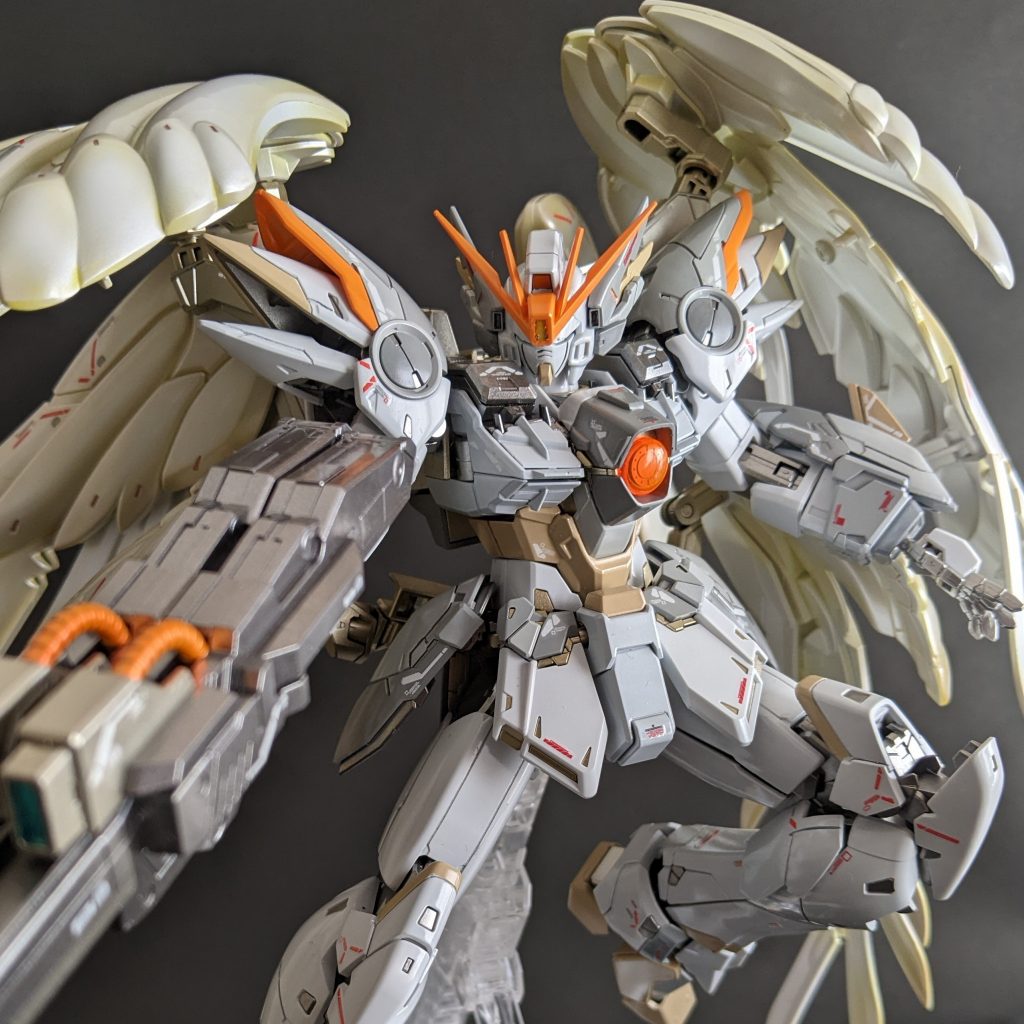 以前も上げてるので何ですが、、、こちらはトールギスの対に作ってるイエロートーンのウイングです。イメージはスノーホワイトプレリュードです。