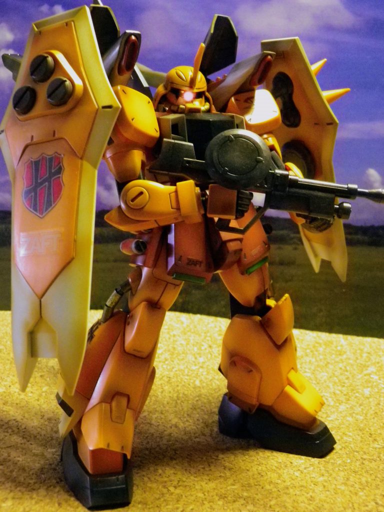 旧キットなのでLEDを仕込むのも楽勝でした。百均LEDライトをバラして流用しています。