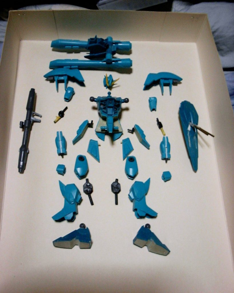 組み立て前の状態です。施工箇所が分かりやすいと思います。