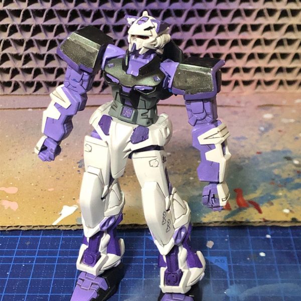 アストレイ パープルフレーム