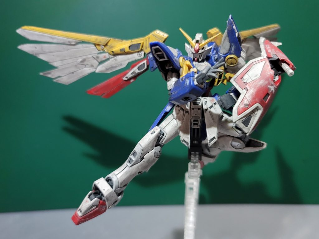 2021年のキットとして意外なことに実は抜刀ポーズが取れない(盾・腕・胸が互いに干渉し合ってた)取れた人がいたらぜひ教えてくれ