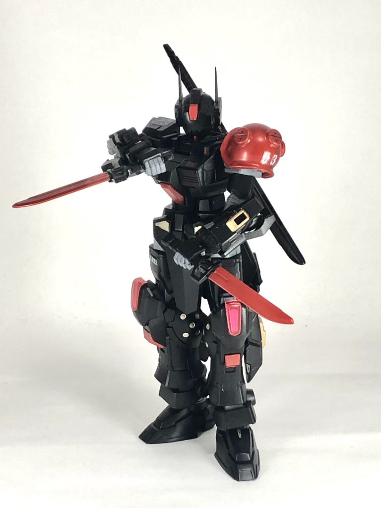 ヒート・ナイフを構えた状態。キットのまま使っています。