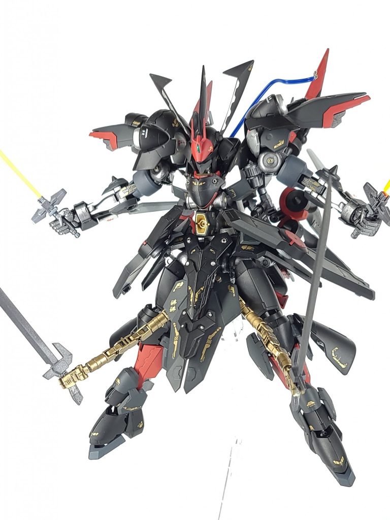 サムネ画像でネタバレしてますが、重装備機体には隠し腕を付けたくなる派です。