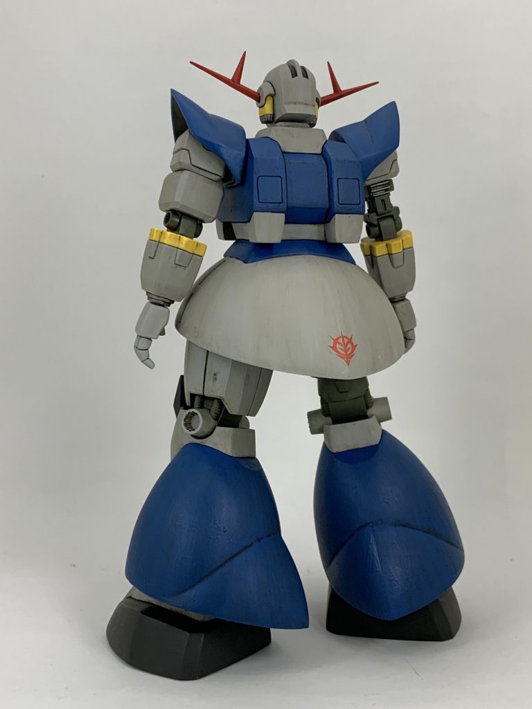 背面。スケール感を考えてデカールは控え目にしてます。