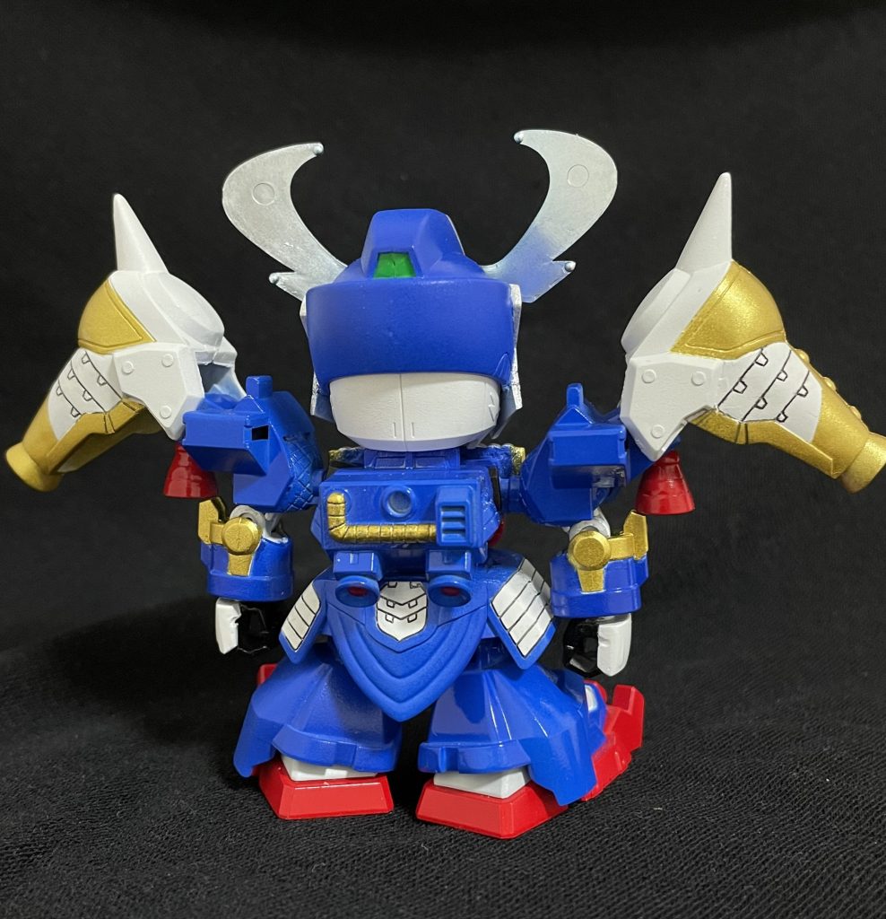 後ろ姿。後頭部の仕上がりが案外好き。