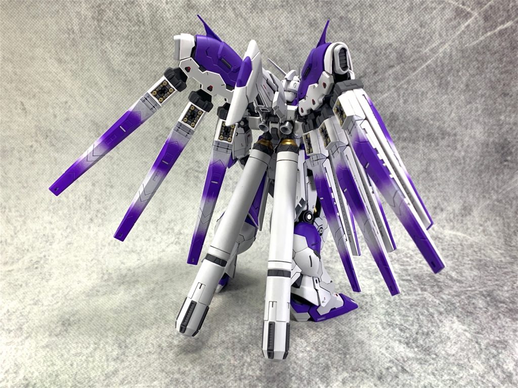 RG Hi-νガンダム–3枚目/制作者：guplafactory