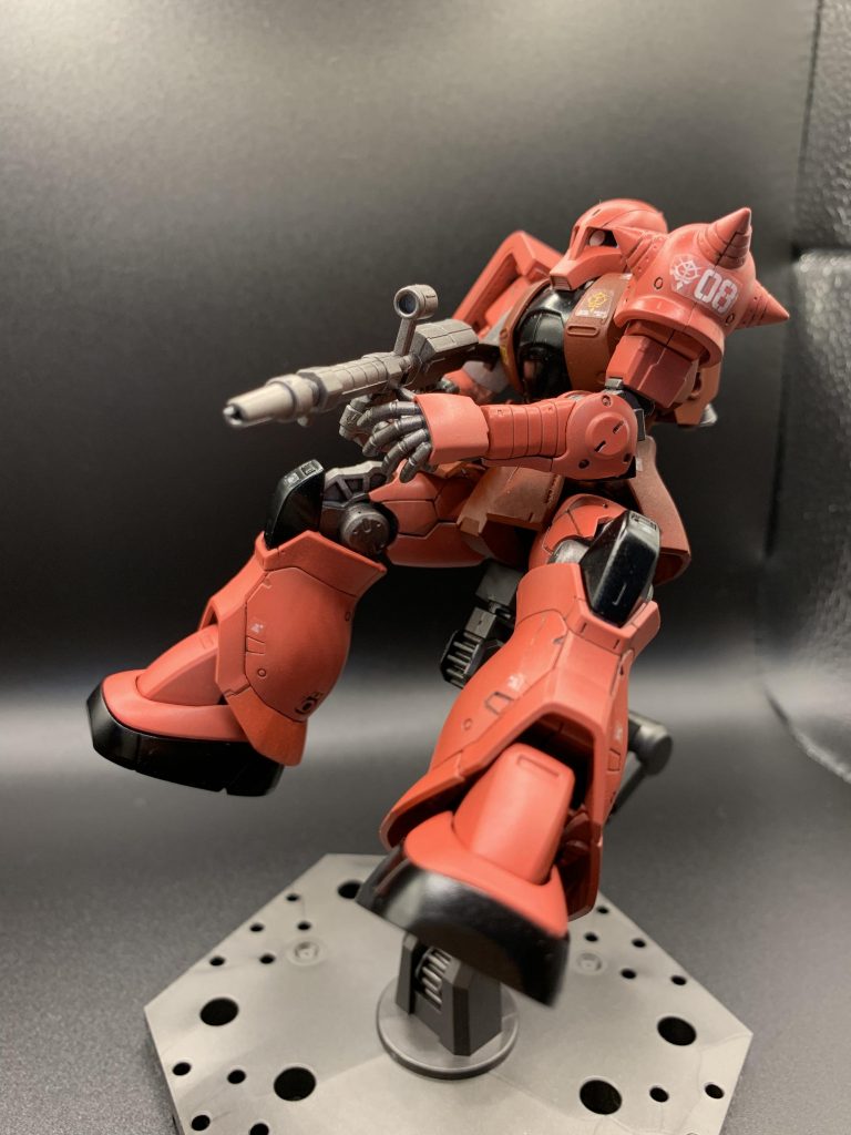 素組みに色つけて付属のデカール貼っただけです。