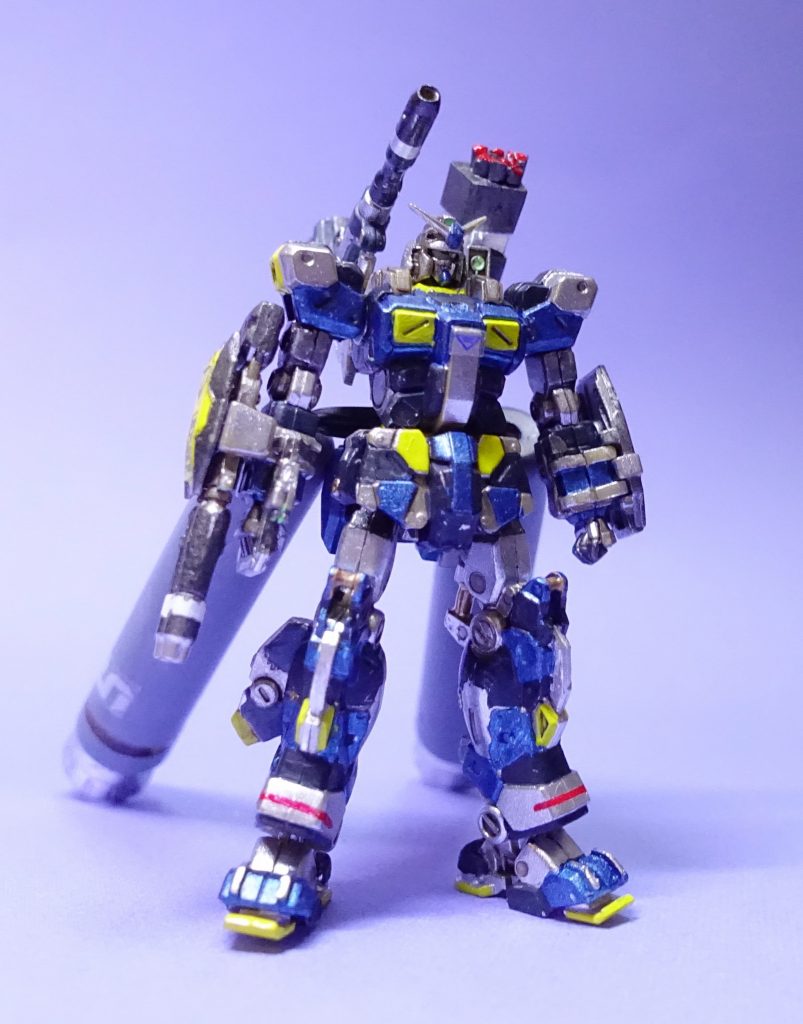 ●サンダーボルト・カラーをちょっといじってみようかな。ブルーとイエローがあるな。あ、なら、スレッガー用にすっか。ベテランなのにコアブースターだけなんてありえないし、ねえ？というノリで、作りました。