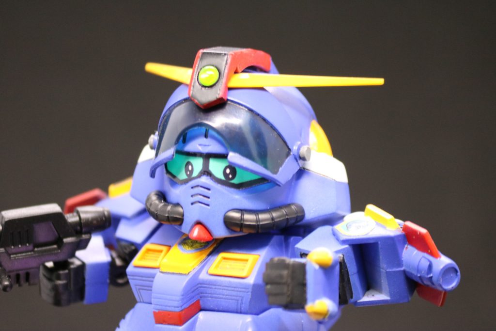 アップ。ちょいシールが浮いてました。