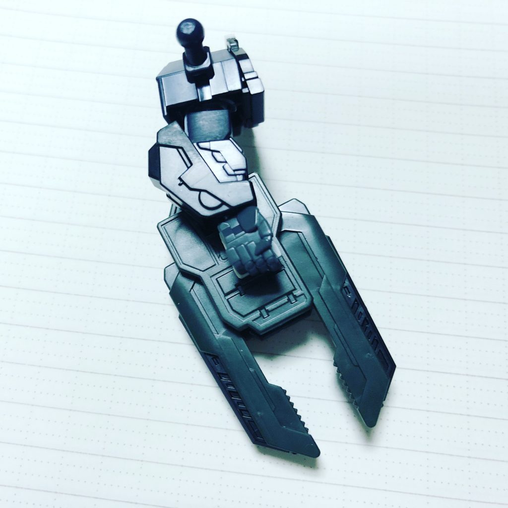 サージェントヴェルデバスターガンダム フルパッケージの大型クローをどうにかして腕に取り付けることができないか素人ながら悩んでいた時の写真です。(笑)