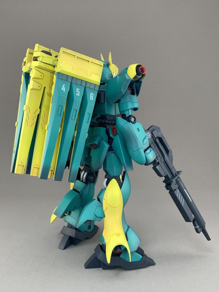 ν-ジオン (ギュネイ用νガンダム)–5枚目/制作者:monmo