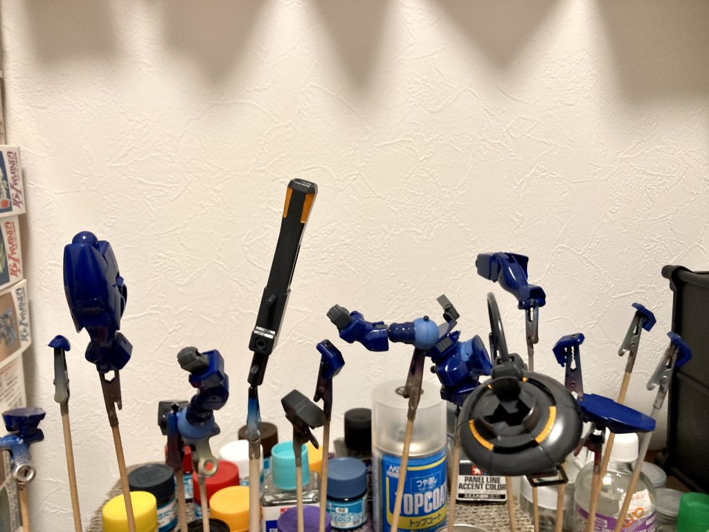 牛歩ペースで塗装楽しみました。途切れさせずどんどん作りたいと思います!