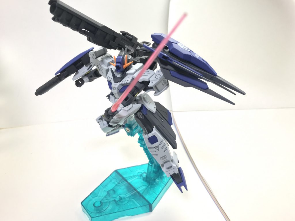 GNビームサーベル。平均的なビームサーベルであり、特筆すべきことはないがそれ故に堅実で信頼性の高い装備として本機を操るダイバーは好んでいるとか。