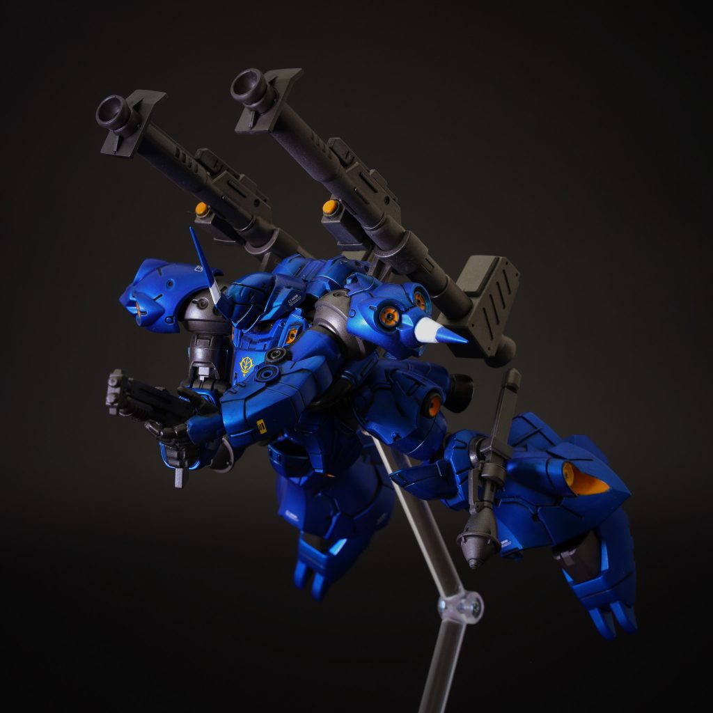 このポーズとアングル、好き。