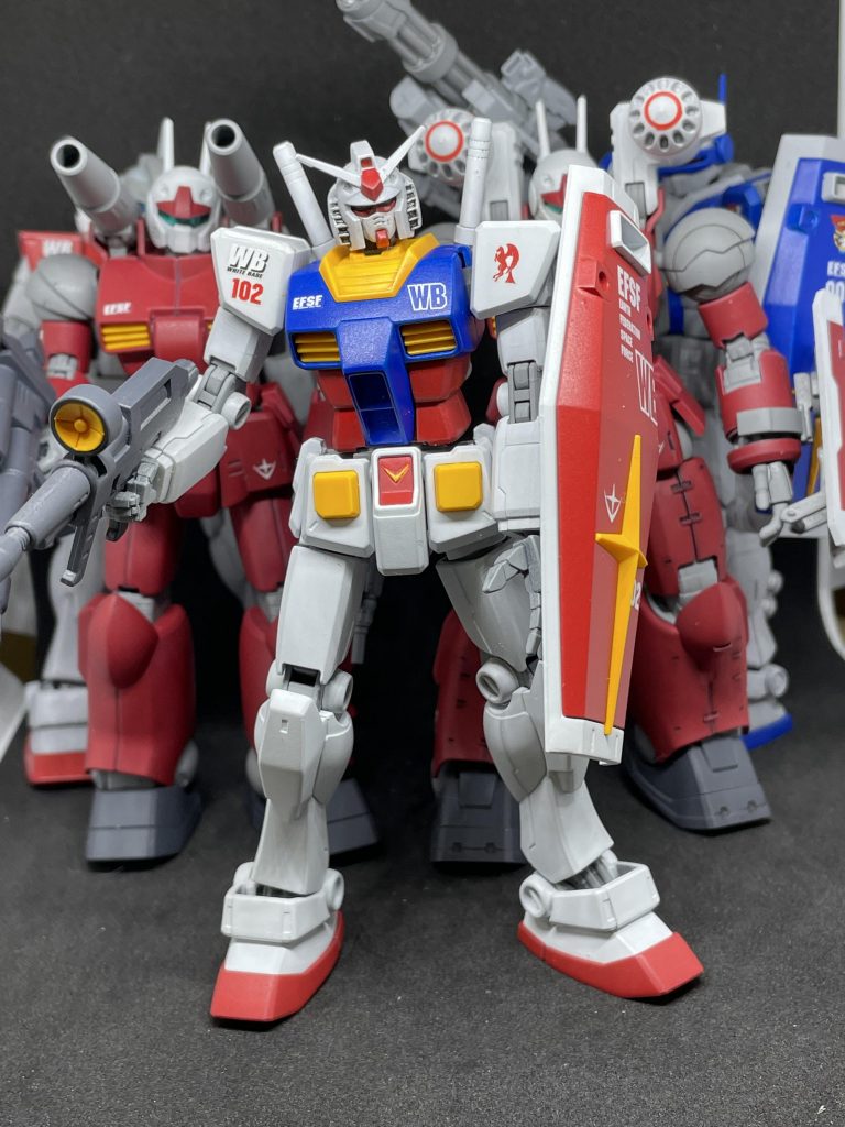 気を取り直して、みんなで記念撮影。ずっ友だお!セイラさんとスレッガーさん、見切れてますが。