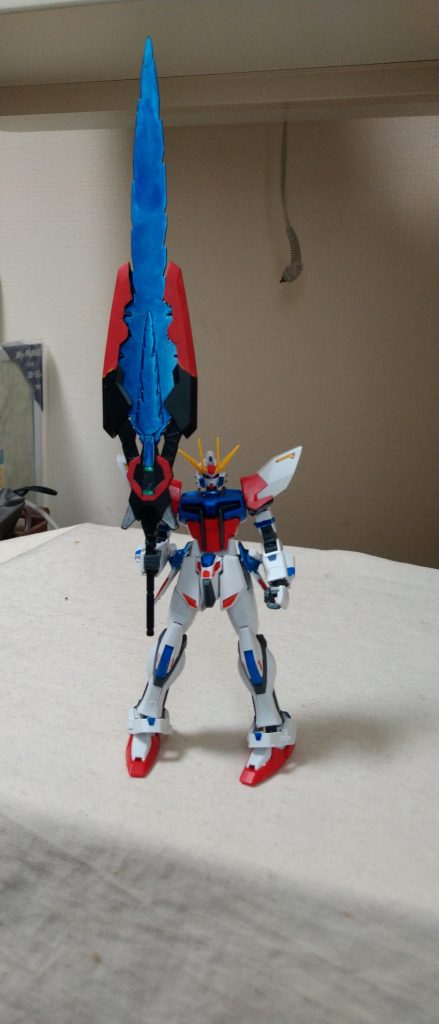 そしてこれが剣の展開状態。見ての通りかなりデカいです。