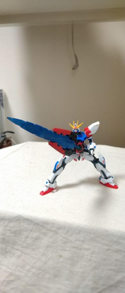 デカすぎて、これぐらいしかポーズできませんでした、