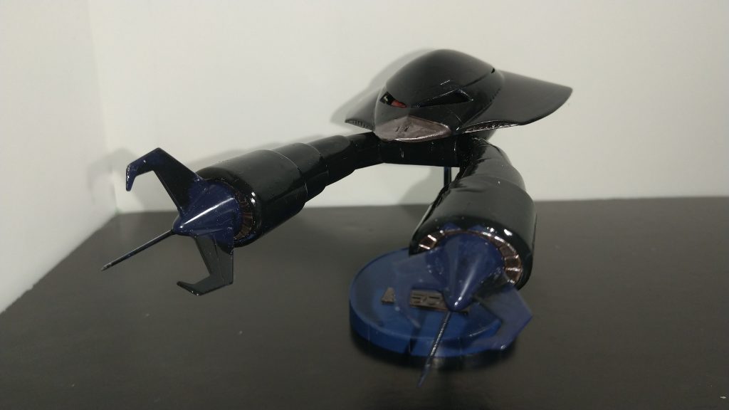 爪だけ色が違いますが特に意味はないです。あ、あとアンテナパーツもなくしております（悲）。内蔵型、ということにしときませう。