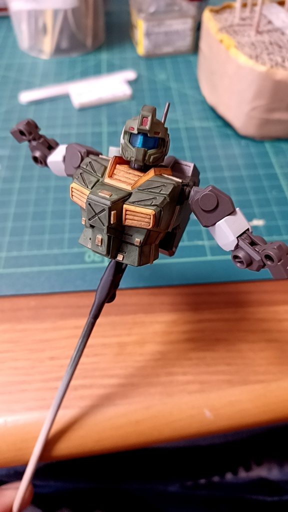 成形色を活かした仕上げにしたので、ディテールアップにはプラ板を使いました‼️