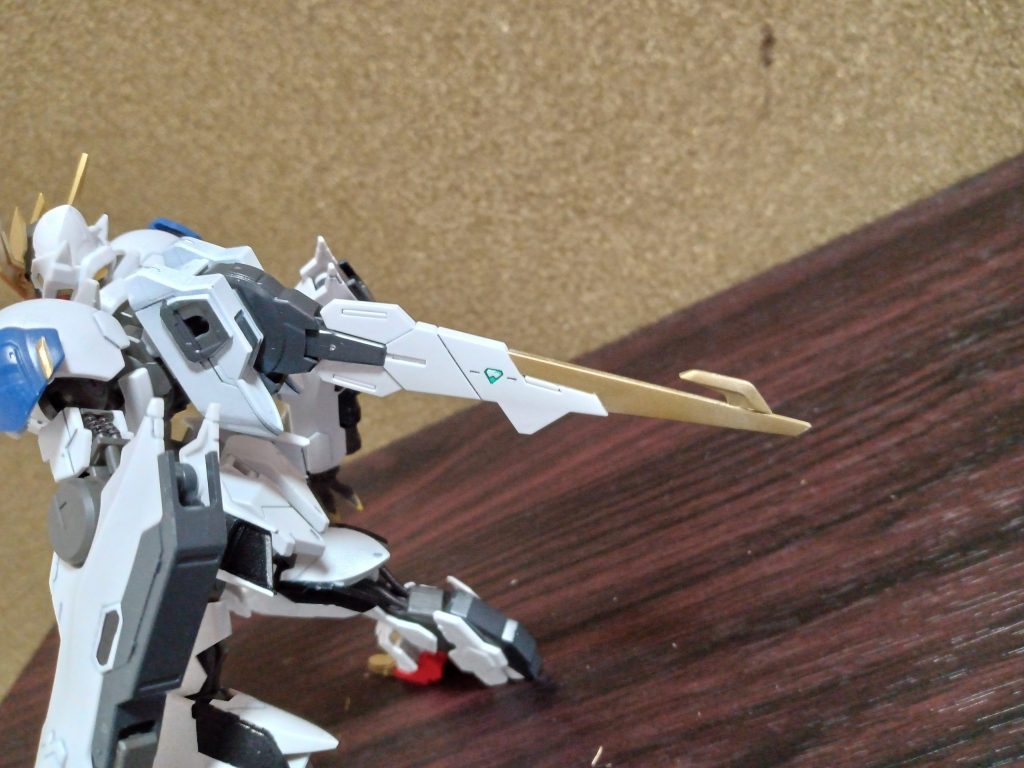 テイルブレード少し劇中寄りに改造してます。どこが変わったか分かりますか？