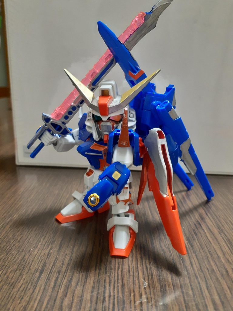 この二機が合体してデスティニーガンダムαになります。