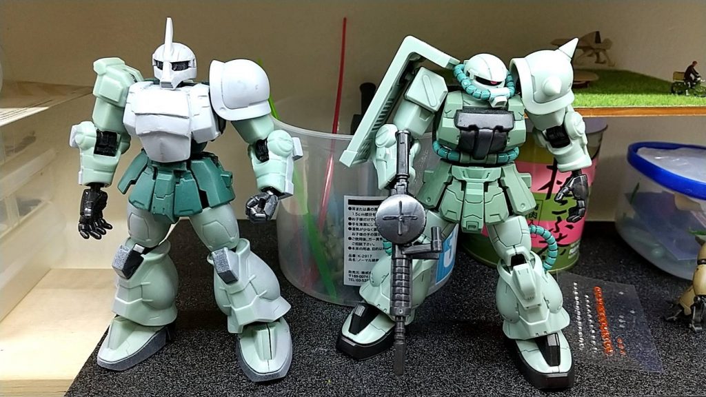 ザクとの比較。 