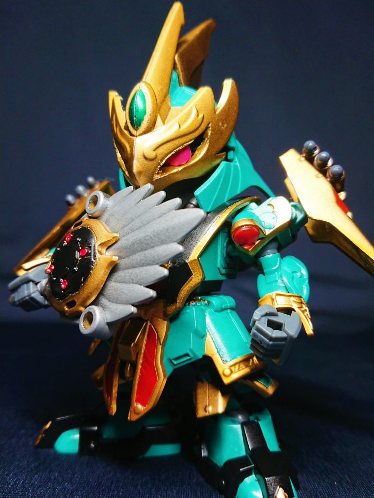 漫画版に登場した南方四天王との合体も可能となっています。他にもモノアイはネオジム可動にするなど、ブンドド時でも遊びを出してみました。