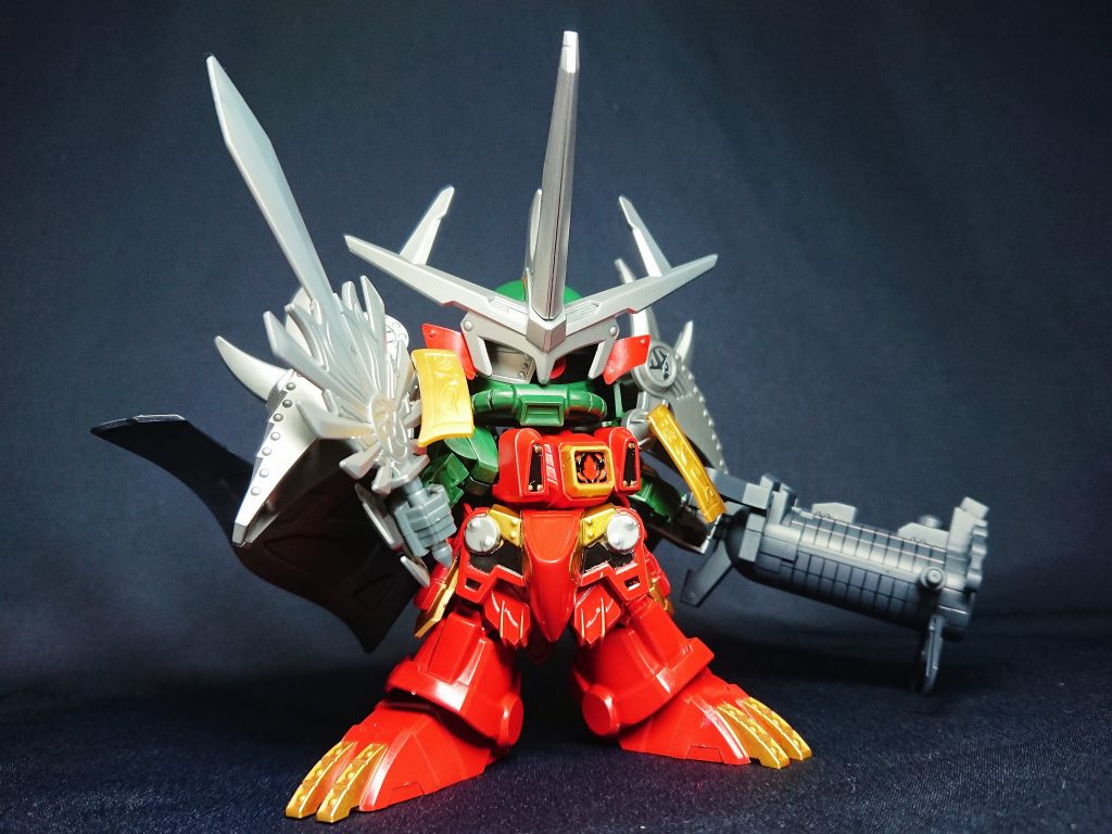 殺駆頭は殺駆一族の頭領で、かつては初代頑駄無大将軍と共に黒魔神と戦った同志。闇皇帝の洗脳により、闇の鎧を纏い頑駄無軍団に戦いを挑んできた。