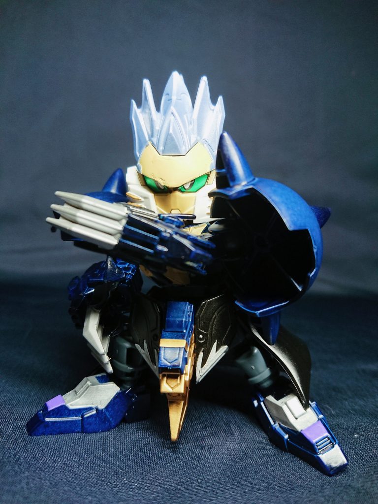 残忍な性格を持つブラッククロス四天王。彼の身体に埋め込まれた小此木博士の脳を苦しめることに喜びを感じている。