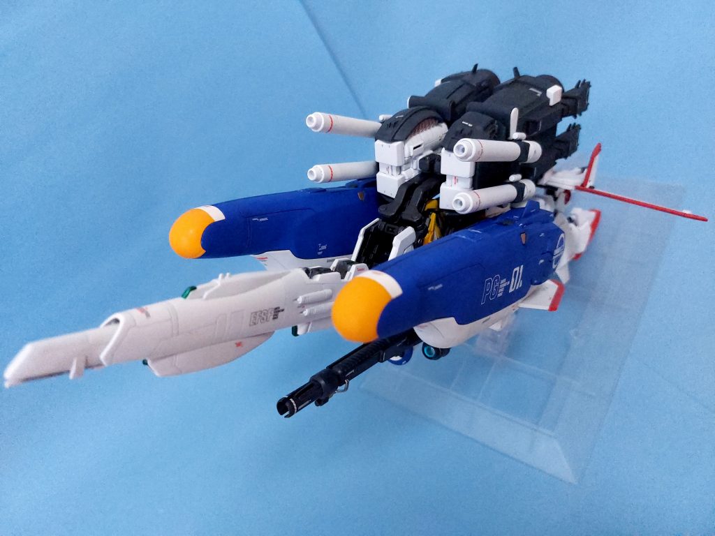 本来の姿であるGクルーザーにも、もちろん変形