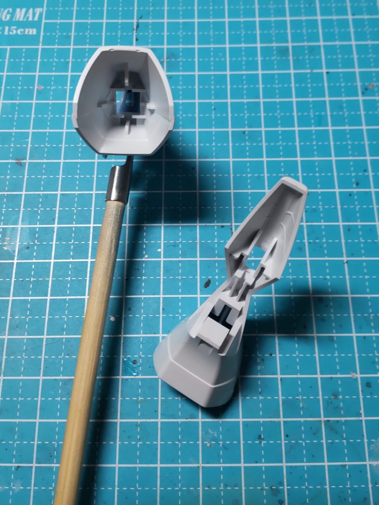 足のスネがワンパーツだったのを見たときは「マジバンダイ変態」って思いました(笑)