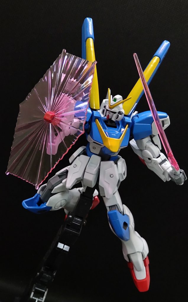 V2も独特のデザインが良いですね。シンプルさはむしろアサルトバスターとの対比になって良いのかなとも。