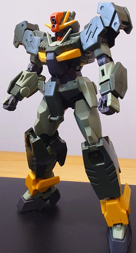 ガンダムダブルオーコマンドクアンタ（コマンドガンダム風カラー）–2枚目/制作者：ロチ