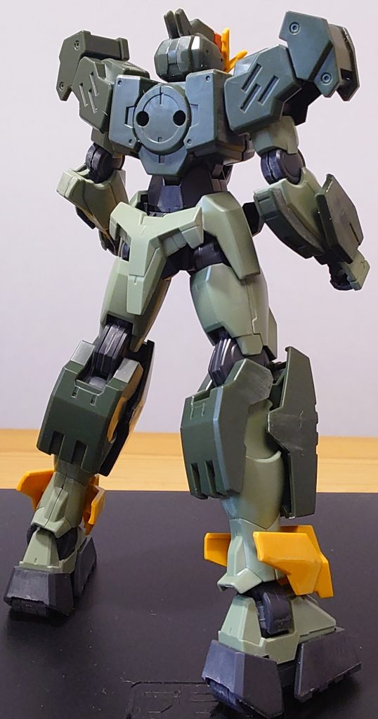 素組での2枚。改めて見ると、結構雰囲気が変わっていますね。個人的には、カラーチェンジ（イエロー　→　ステンレスシルバー）にして正解だったと思います。