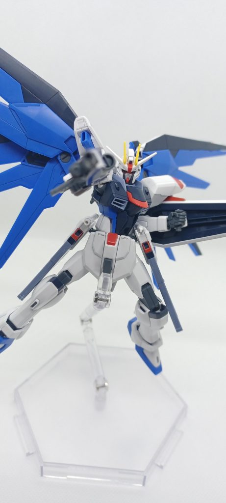 HGCE フリーダムガンダム–2枚目/制作者：玩具野郎-END