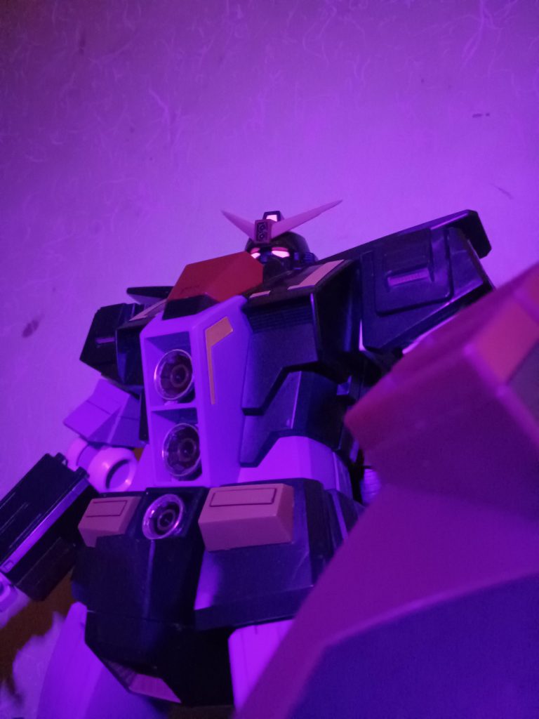 デカブツ感を出したかった